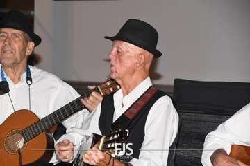 La Garita marca el inicio de sus fiestas con el izado de la bandera canaria, el pregón y el reconocimiento a Pedro Monzón Pulido/Francisco Javier Santana.